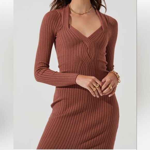 ASTR The Label Long Sleeve Twist Front Sweater Dress - Picture 6 of 9